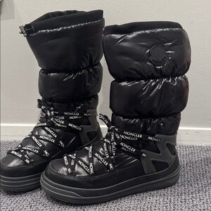 Moncler Black Puffer Winter Boots insolux high